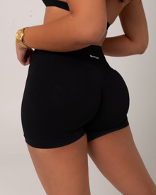 Bunda Shorts - Onyx Rush